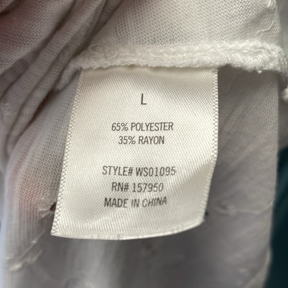 Francesca’s Vneck rouched blouse - Picture 9 of 9